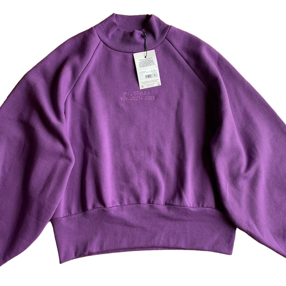RE_STYLED EMBROIDERED High Neck SWEAT SHIRT Sport & Active Casual Wear